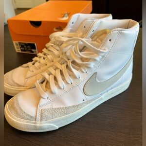 Nike Blazer Mid ‘77 VNTG - Size 9